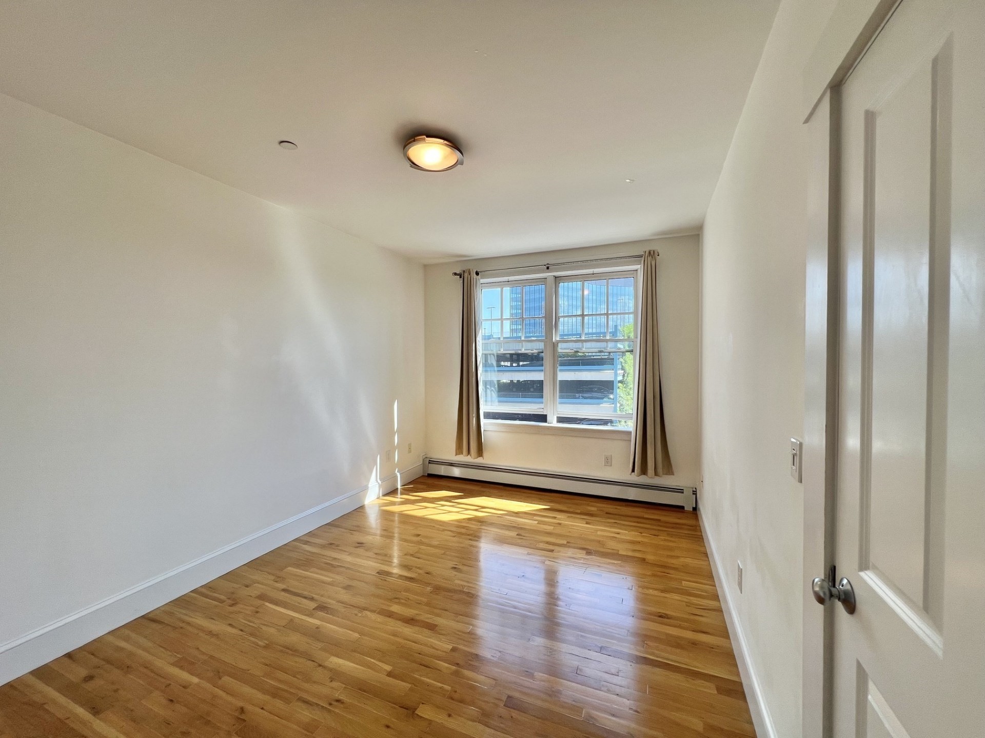 432 Norfolk Street # C Property Photo 9