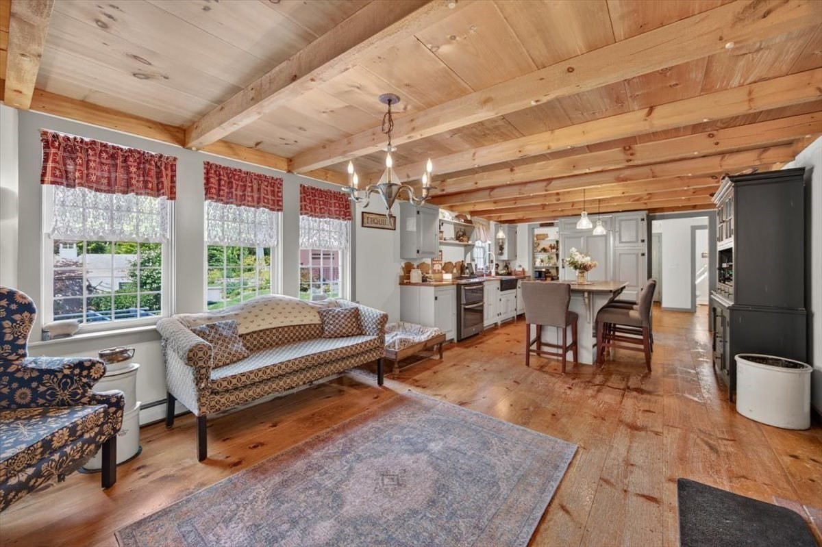 37 Champeaux Property Photo 7