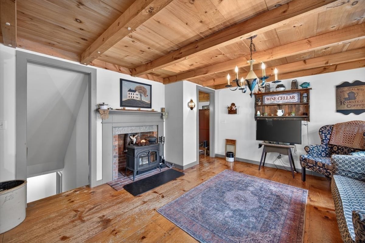 37 Champeaux Property Photo 8