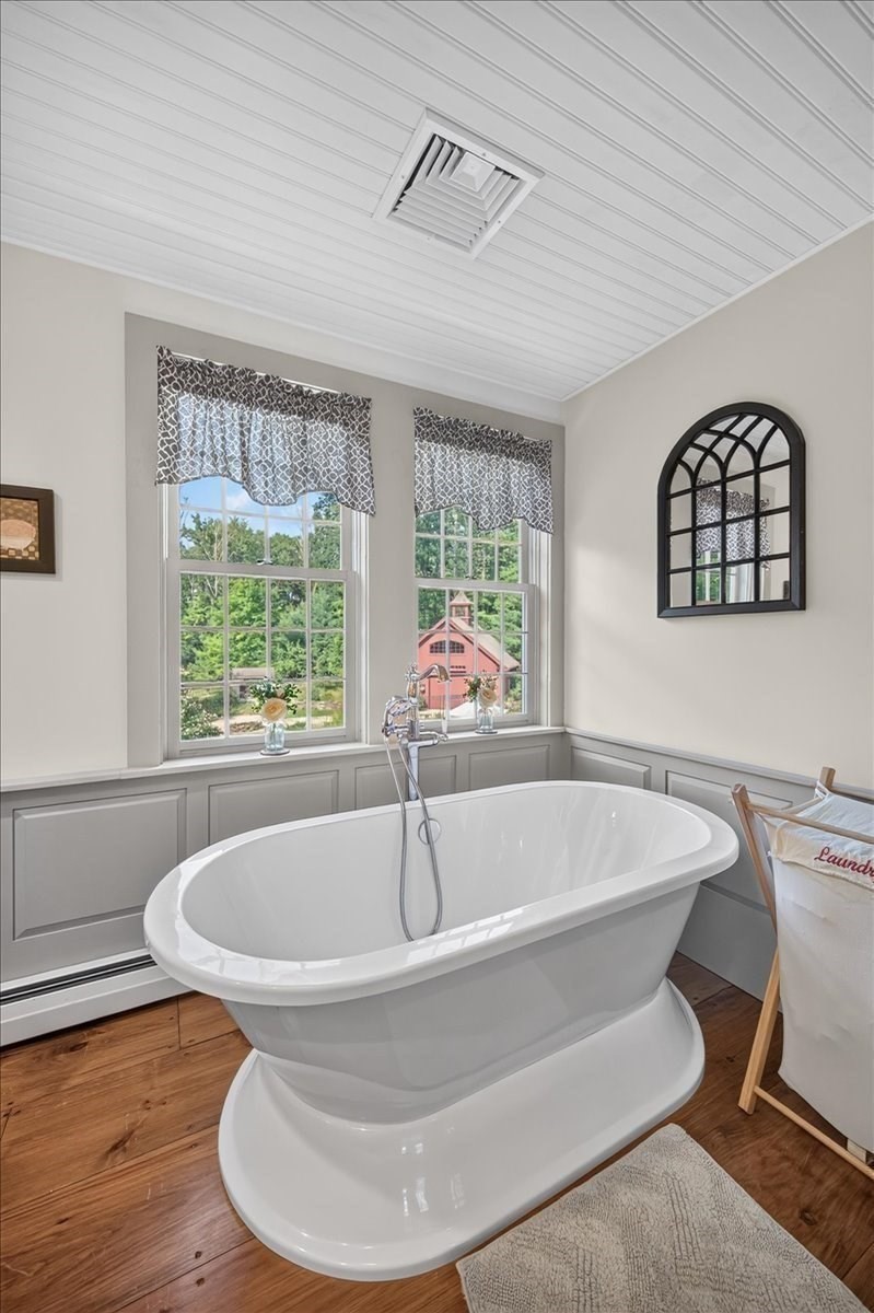 37 Champeaux Property Photo 12