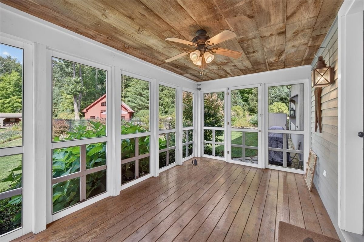 37 Champeaux Property Photo 22