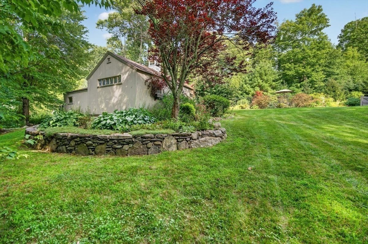 37 Champeaux Property Photo 35