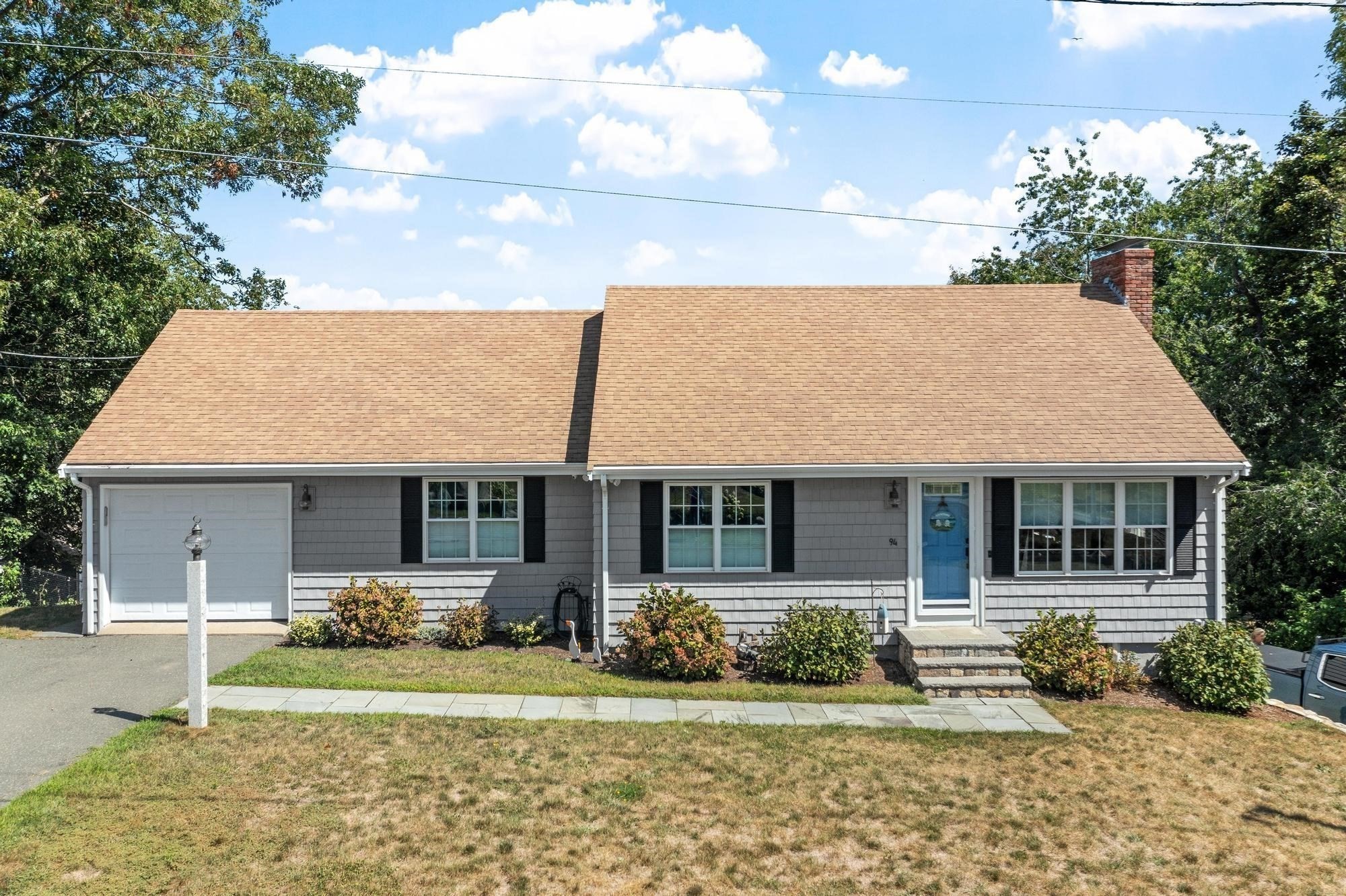 94 Marmion Way Property Photo 1