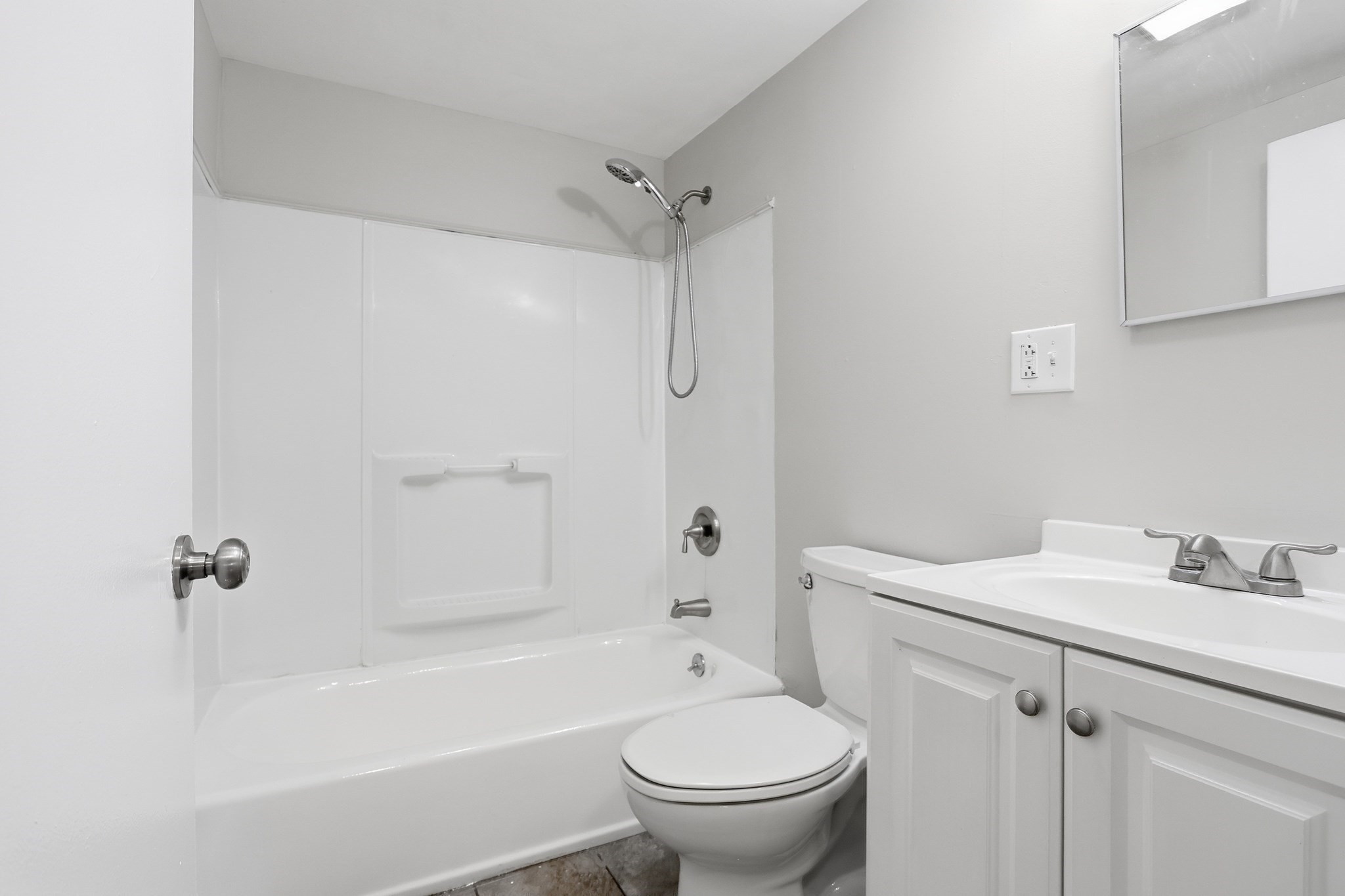 23 Frank St # 6 Property Photo 10