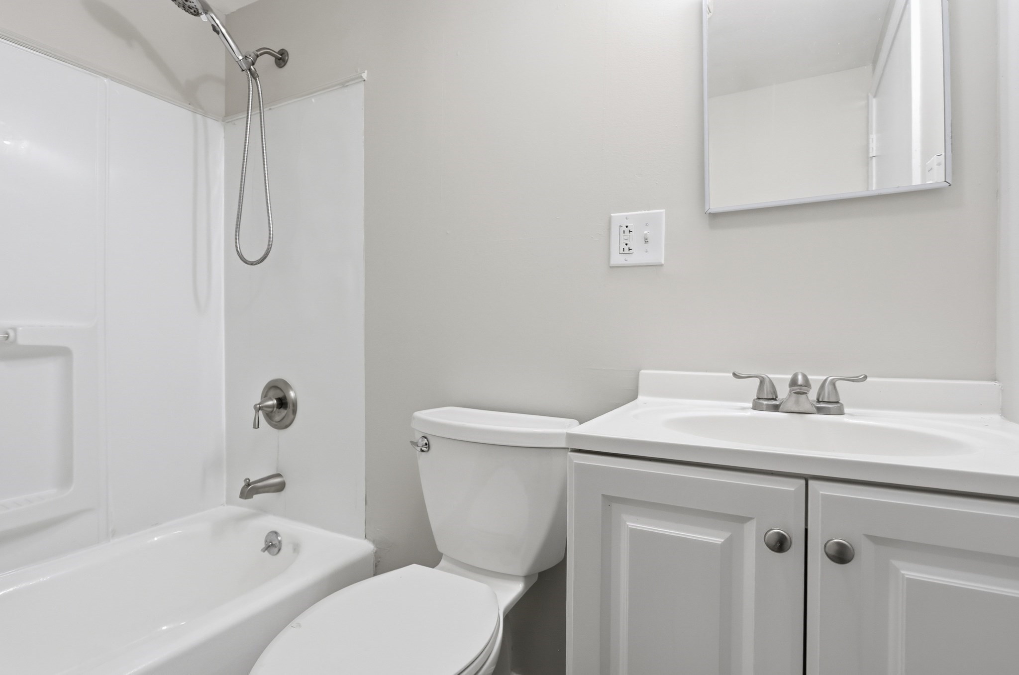 23 Frank St # 6 Property Photo 11