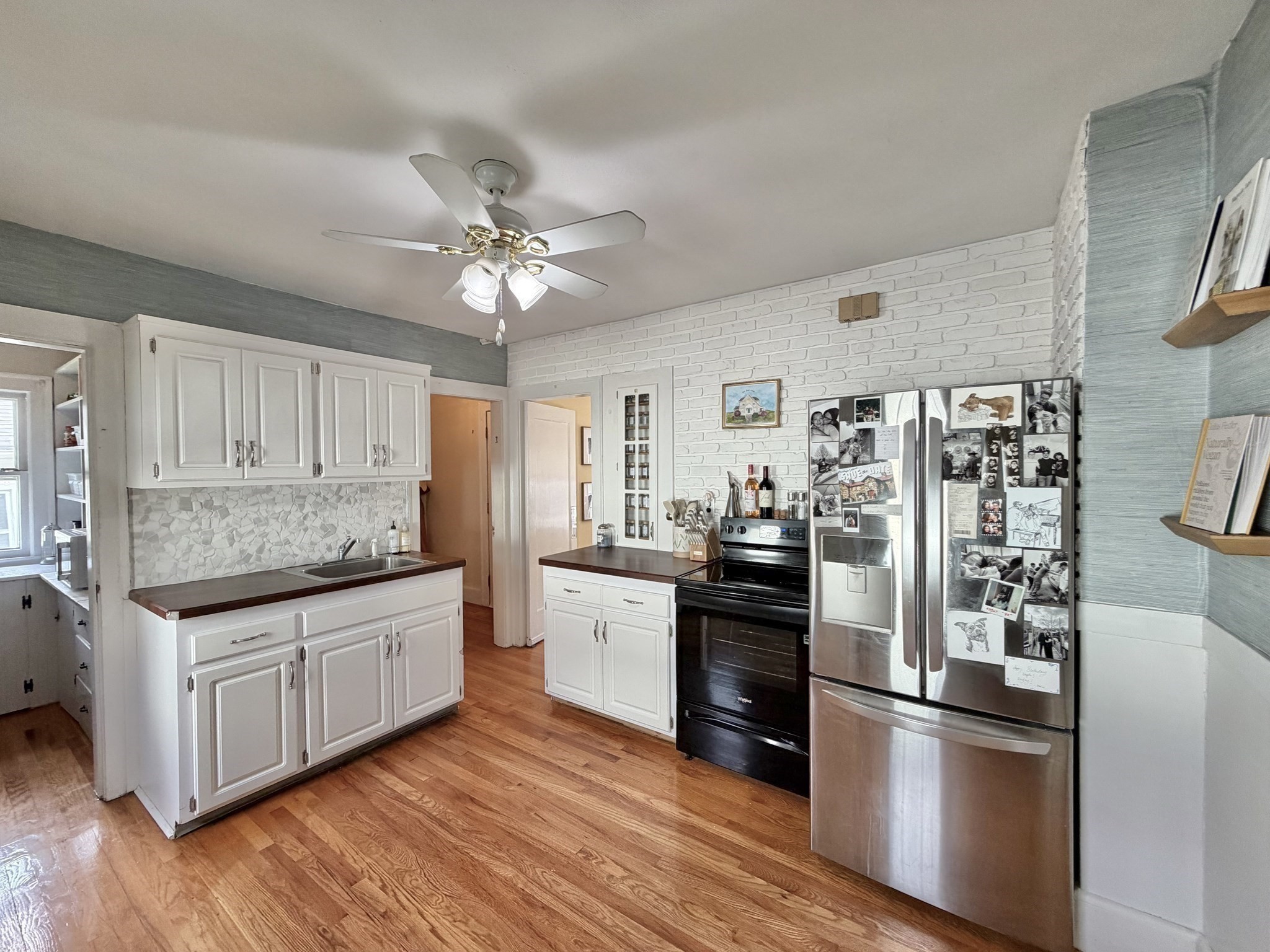 6 Mortimer St Property Photo 5