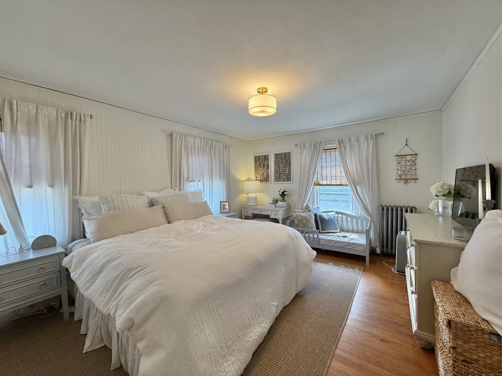 6 Mortimer St Property Photo 10
