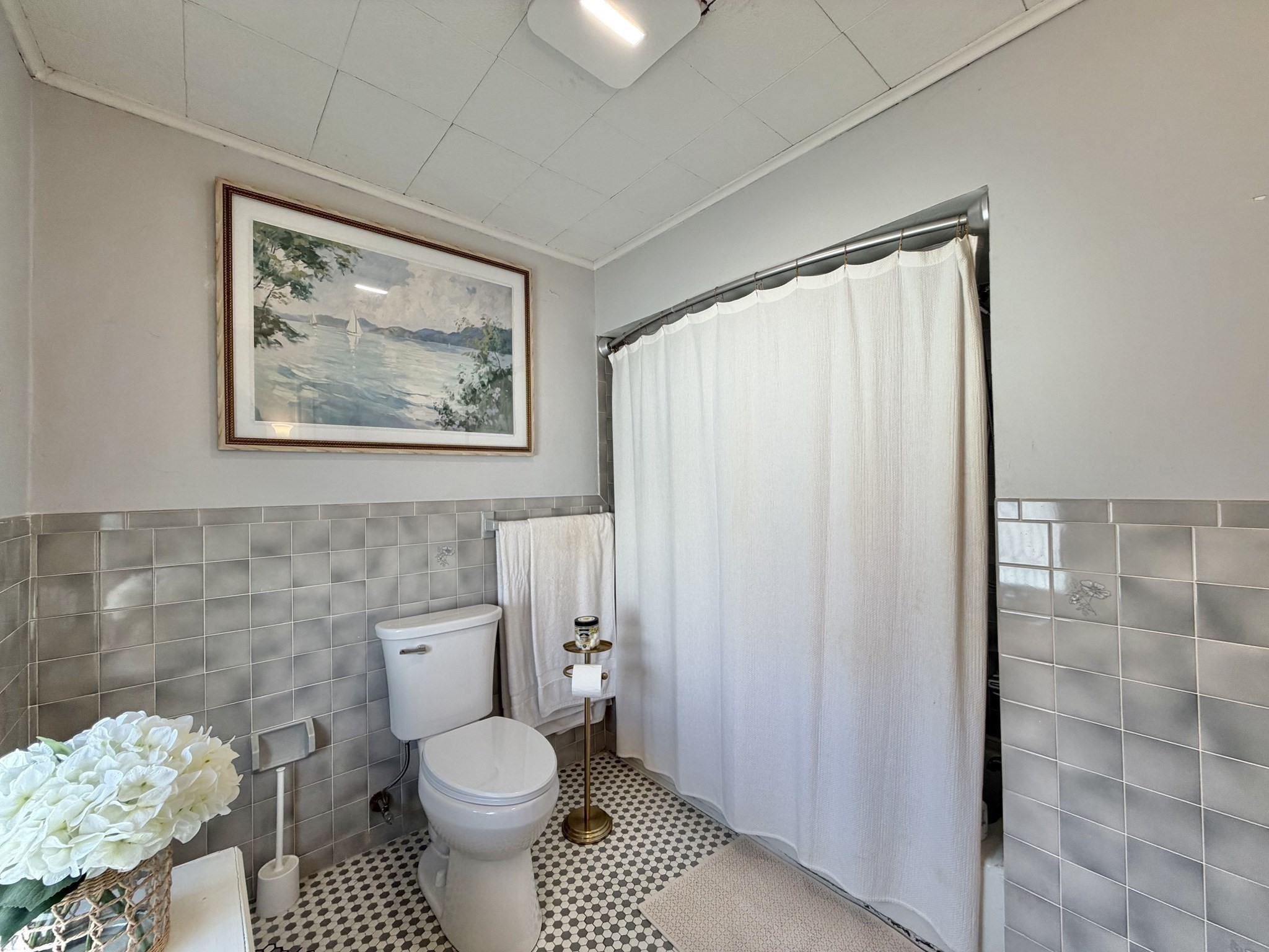 6 Mortimer St Property Photo 14