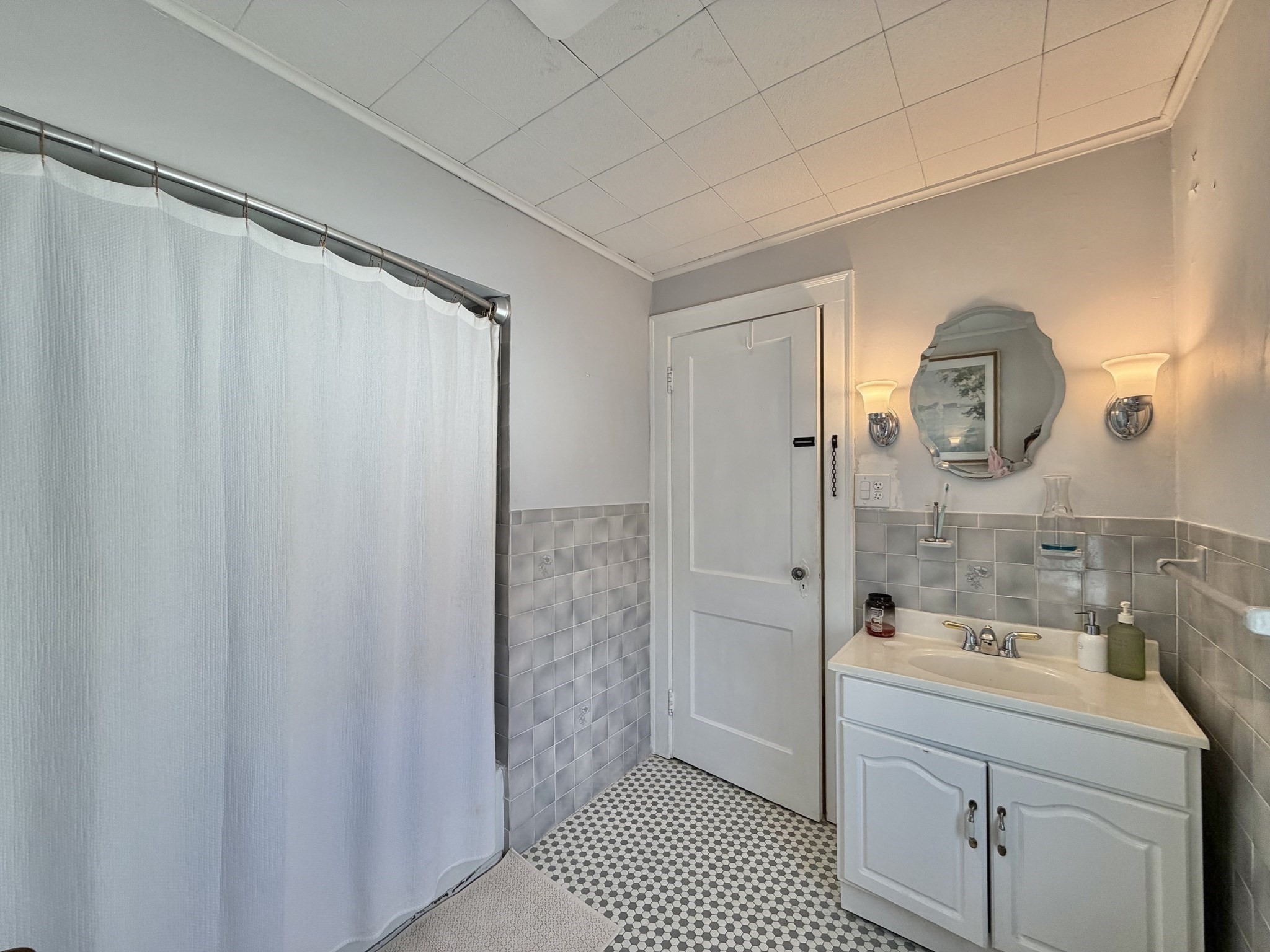 6 Mortimer St Property Photo 35