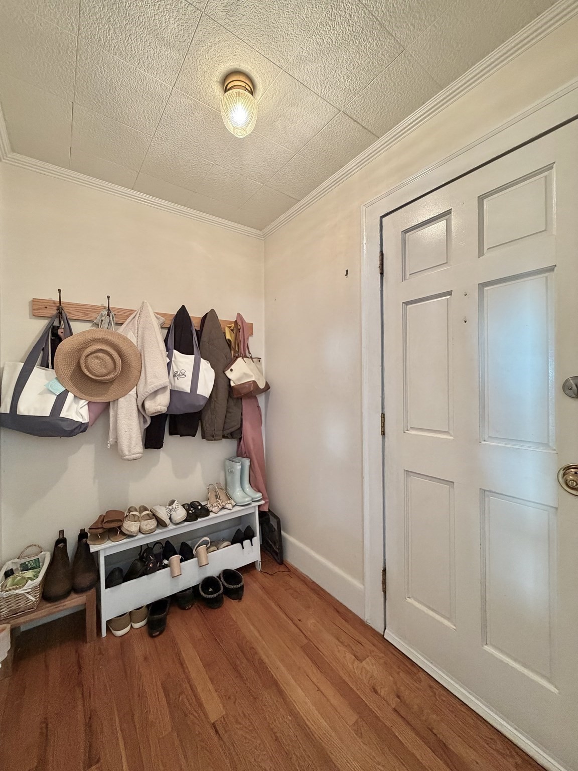 6 Mortimer St Property Photo 37