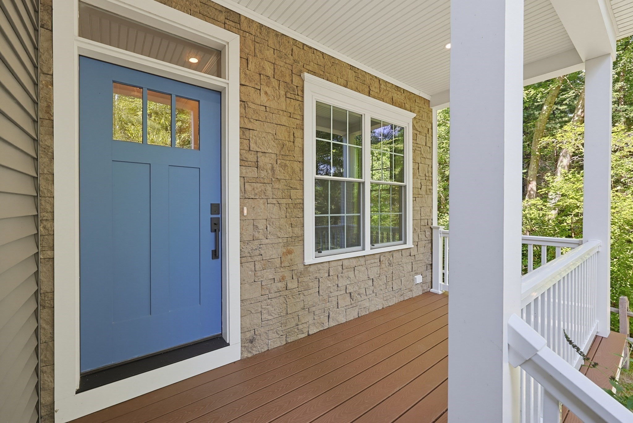 74 King Philip Rd Property Photo 3