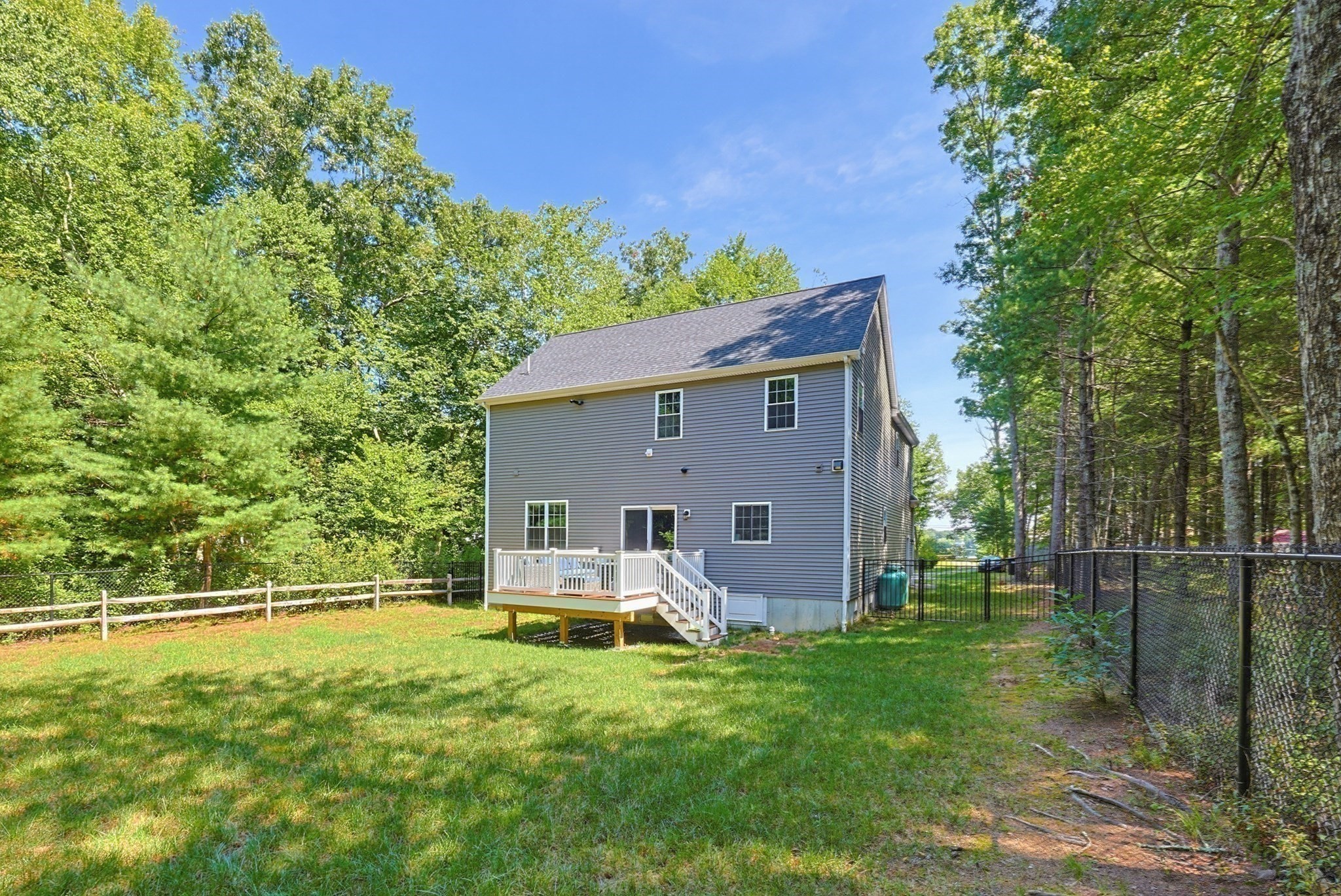 74 King Philip Rd Property Photo 36