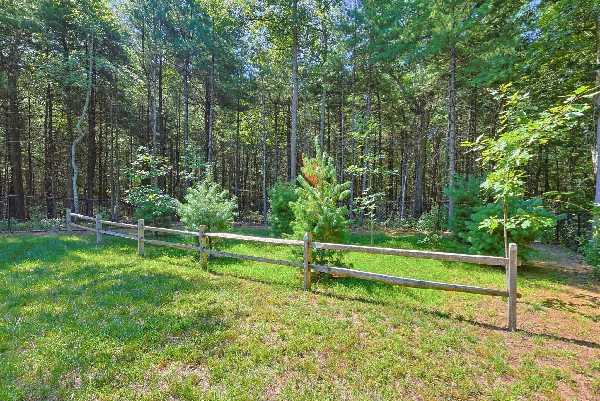 74 King Philip Rd Property Photo 37