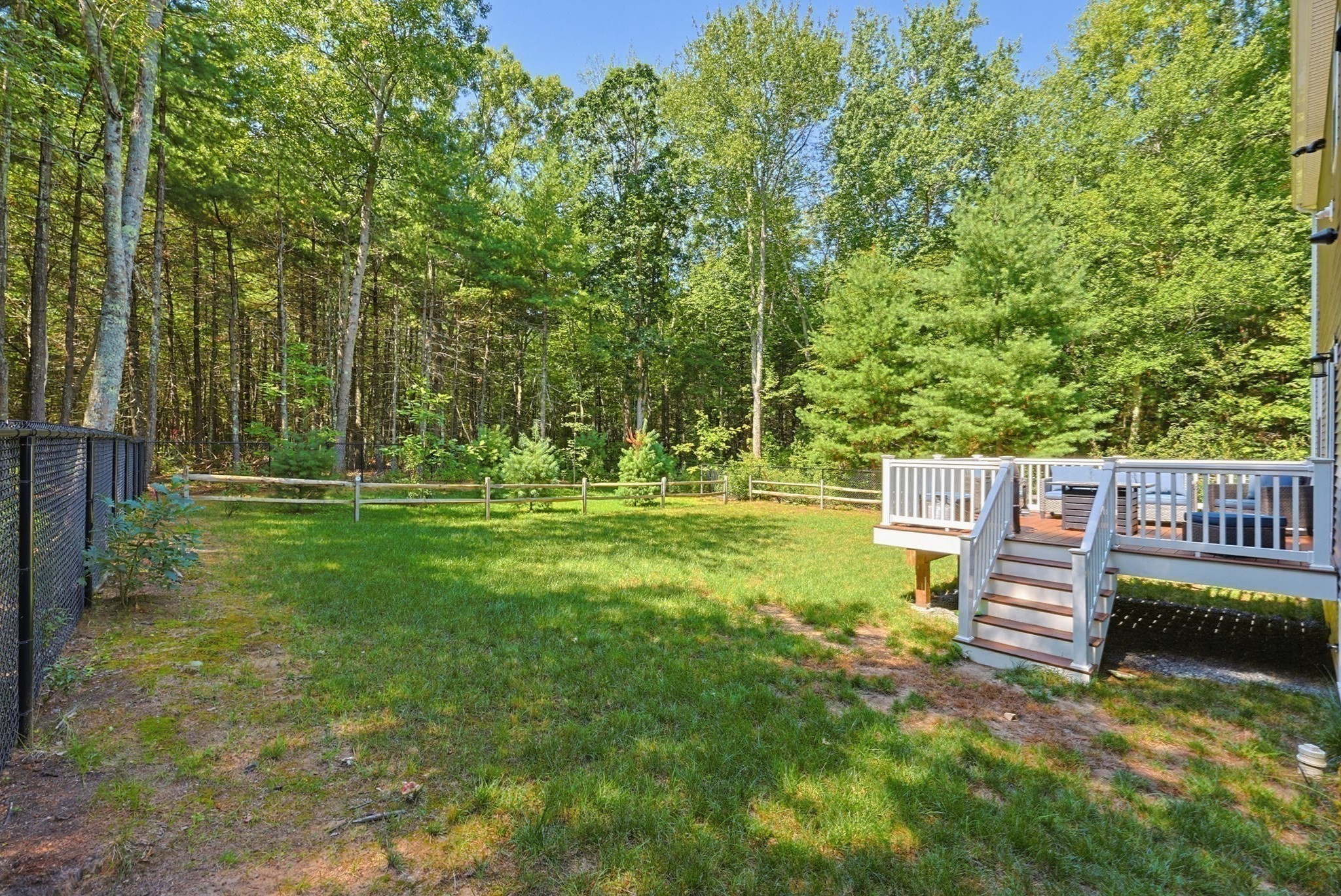 74 King Philip Rd Property Photo 38