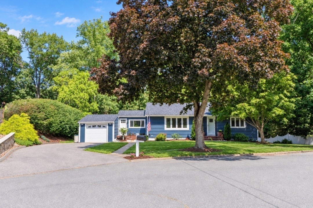 20 Viking Road Property Photo 2