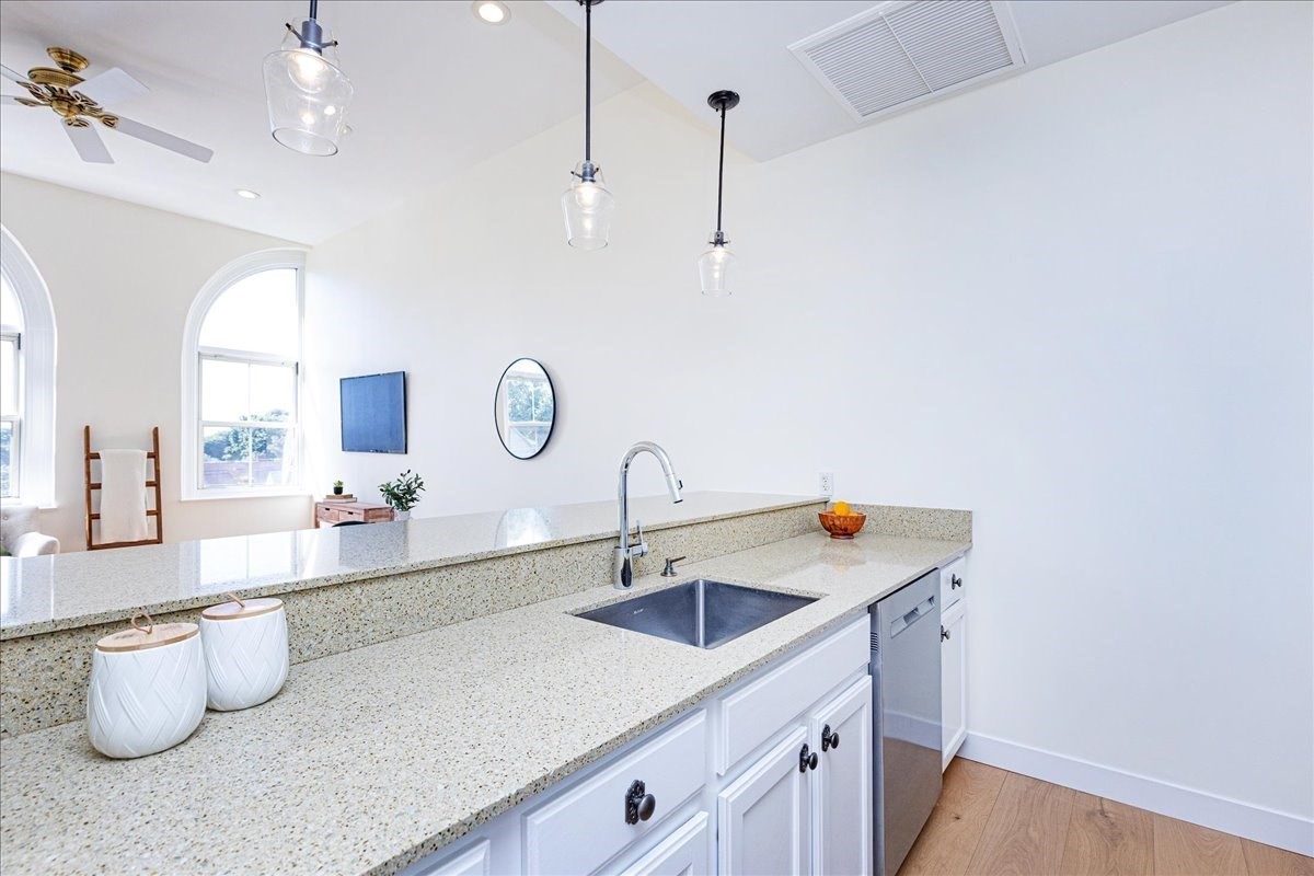 145 Glenwood St. # 305 Property Photo 16