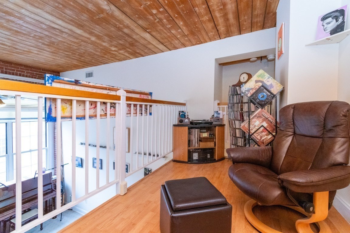 3 S Stone Mill Dr # 225 Property Photo 3