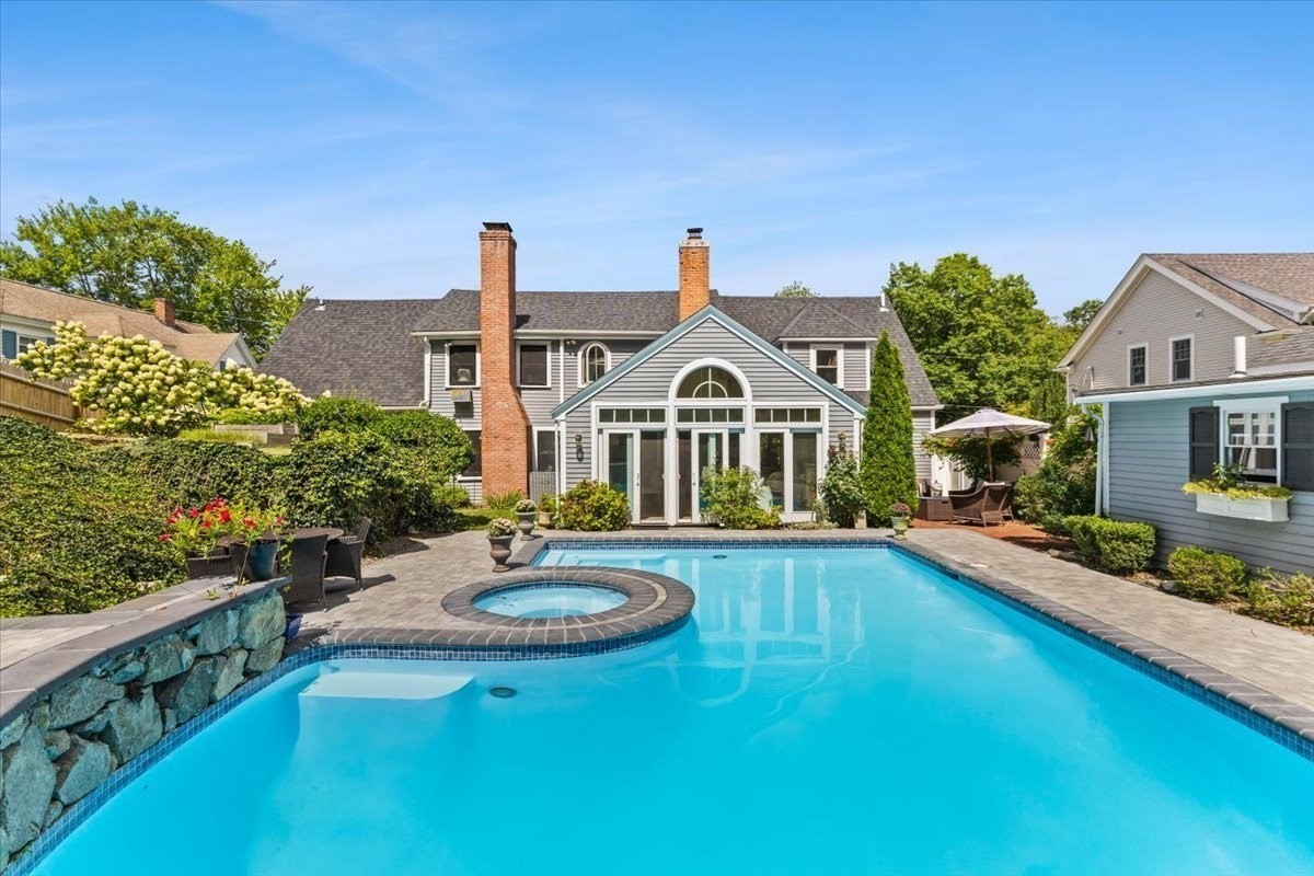 50 Pond Street Property Photo 2
