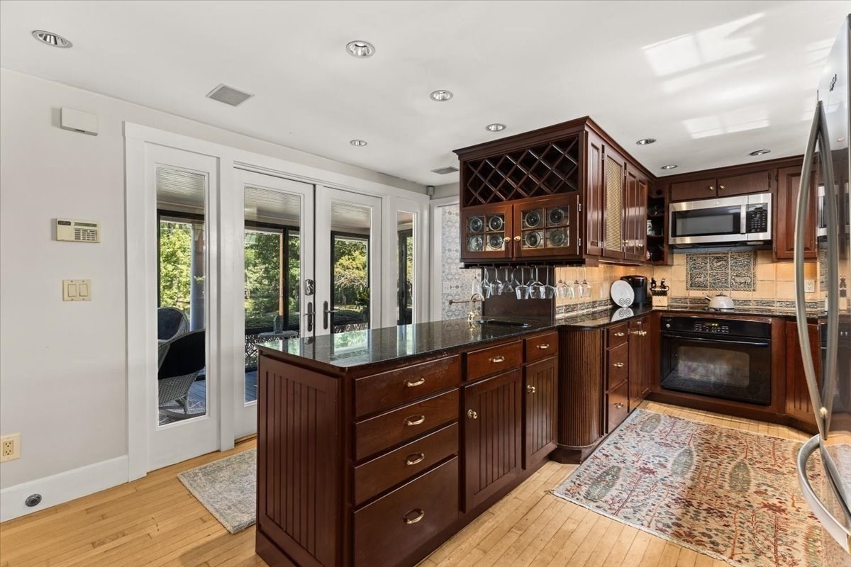 50 Pond Street Property Photo 9
