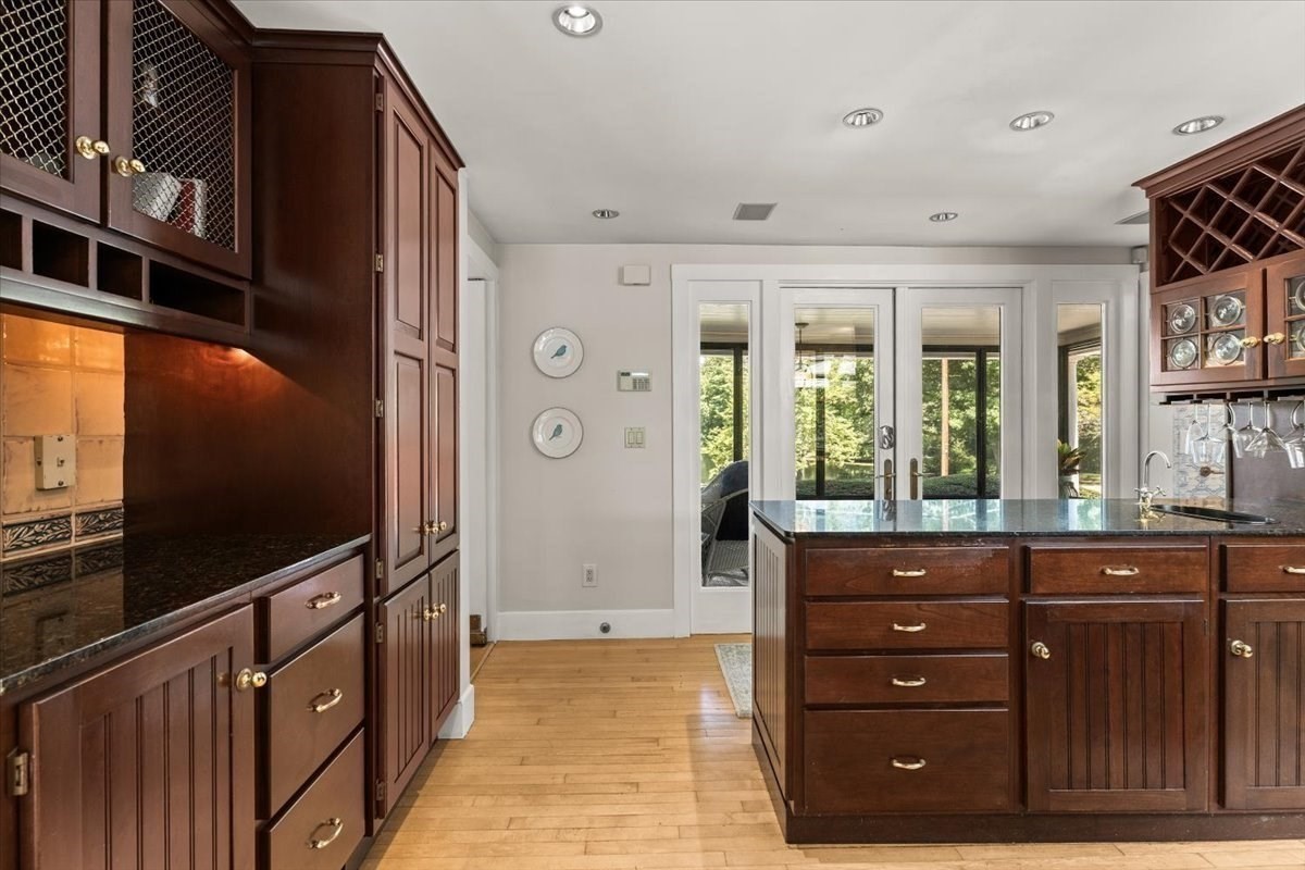 50 Pond Street Property Photo 10