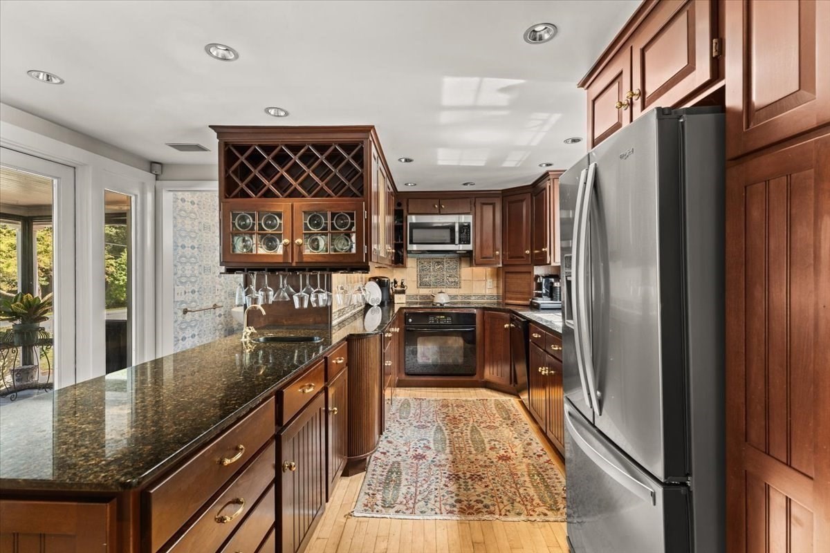 50 Pond Street Property Photo 11