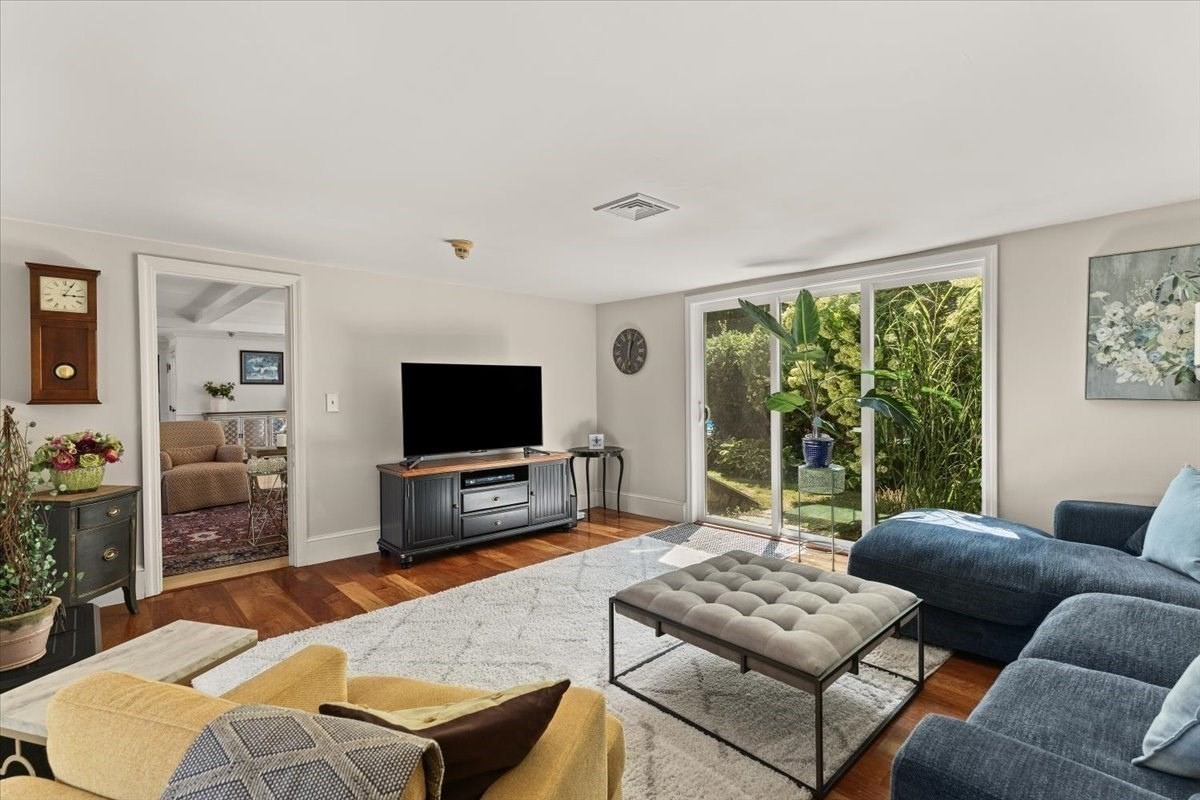 50 Pond Street Property Photo 18