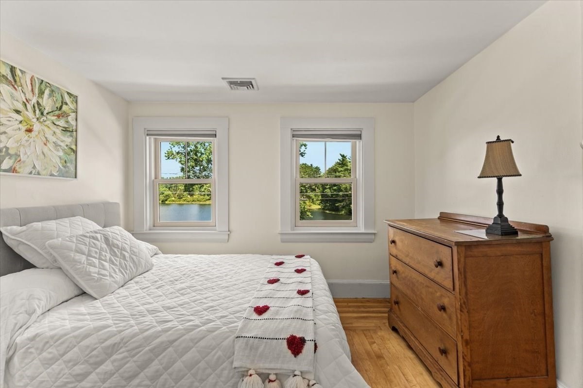 50 Pond Street Property Photo 23