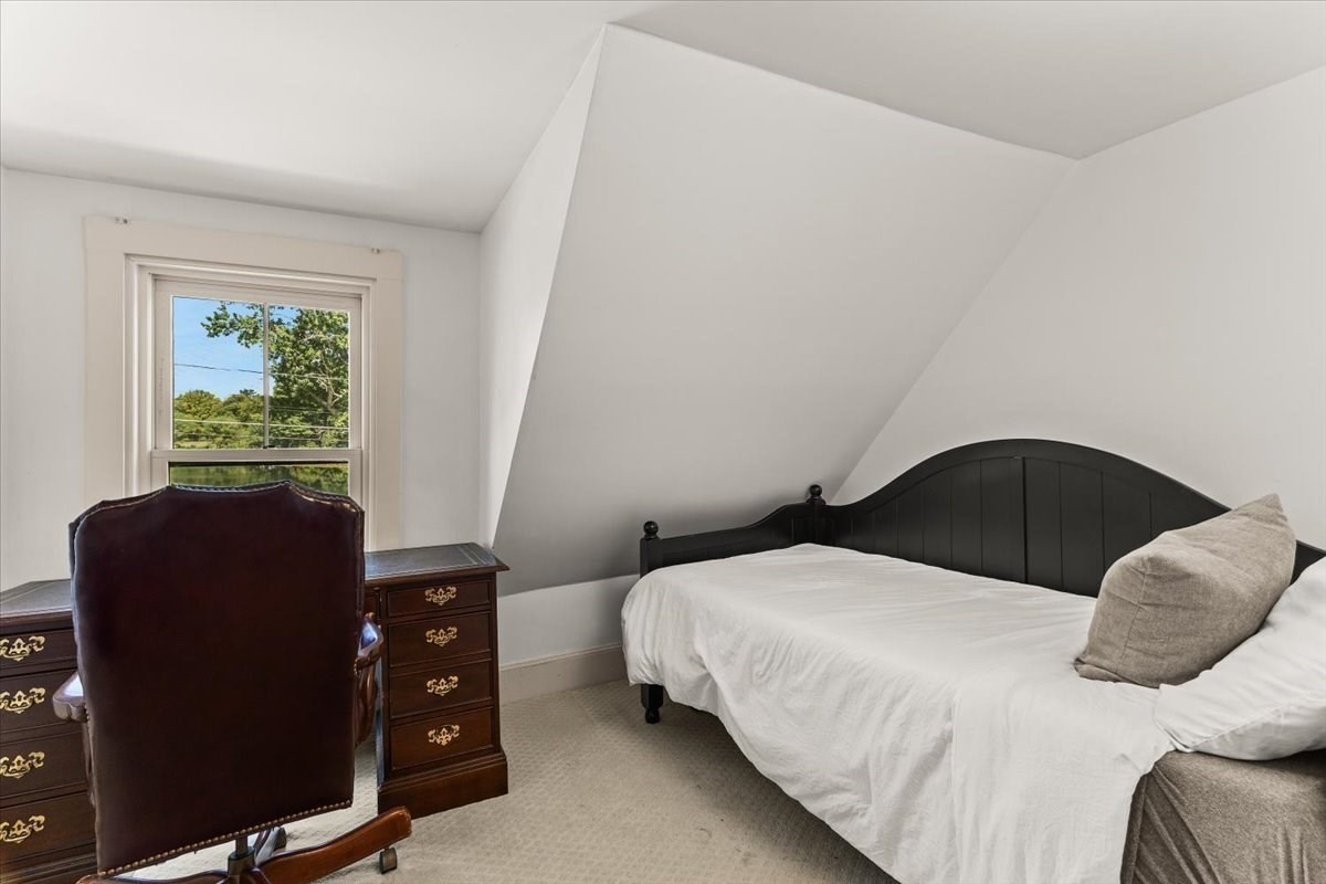 50 Pond Street Property Photo 28
