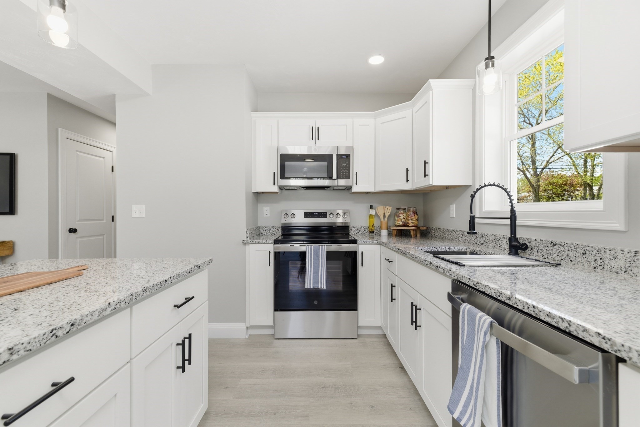 3 Crossman Street # A Property Photo 4