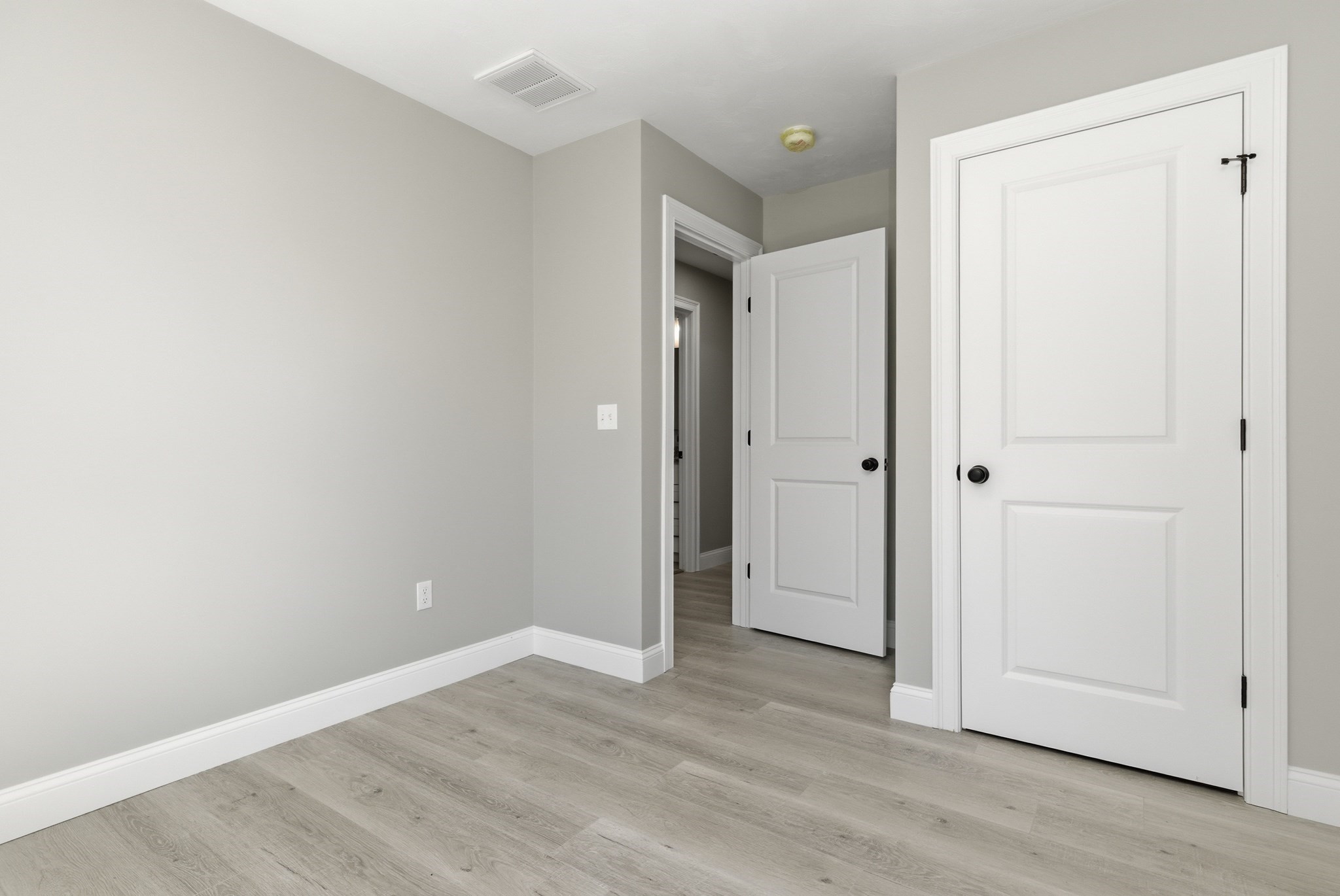 3 Crossman Street # A Property Photo 27