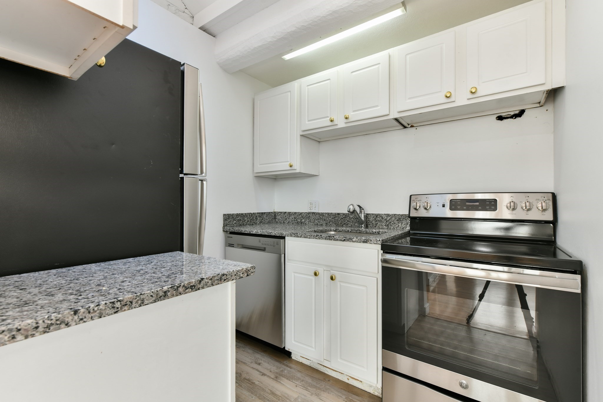 99 W. Springfield St # 4 Property Photo 5