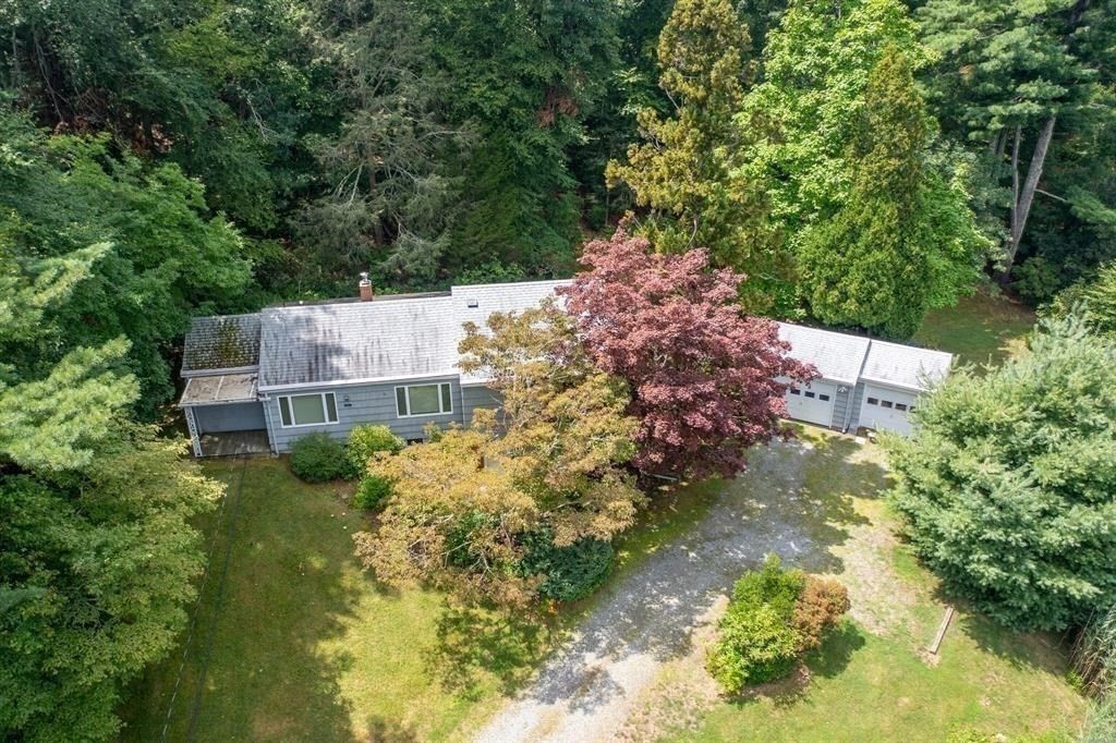 883 River Road Property Photo 12