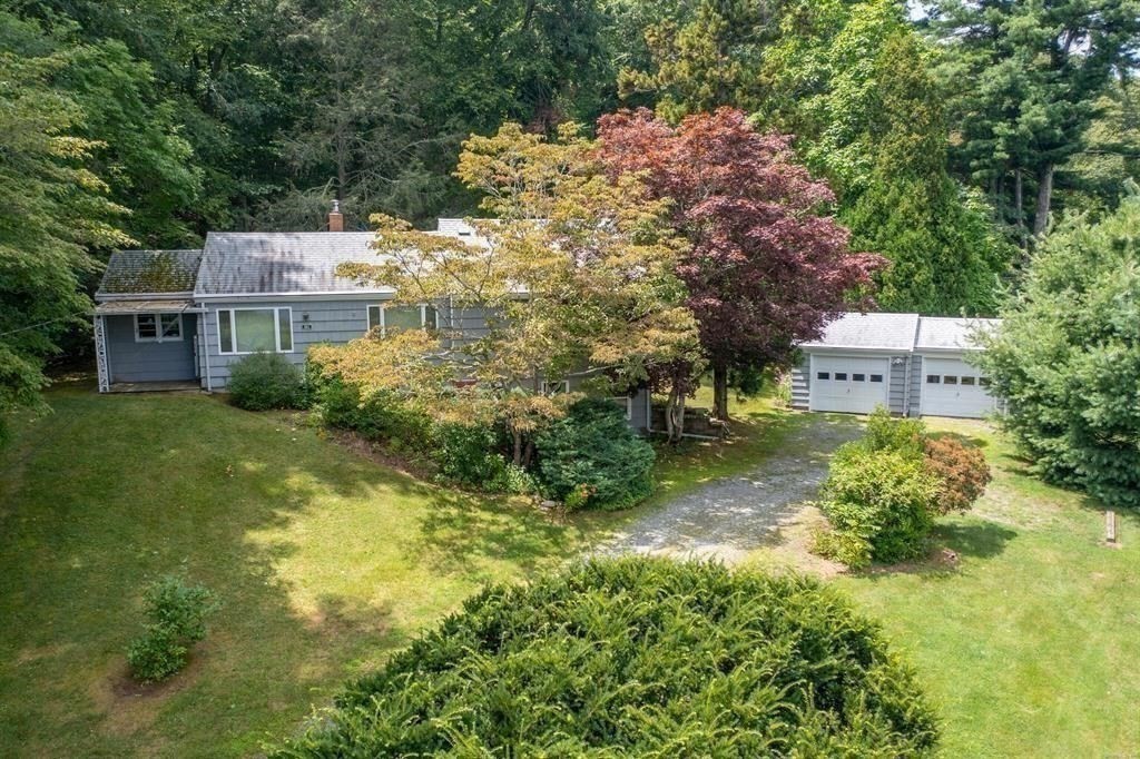 883 River Road Property Photo 17
