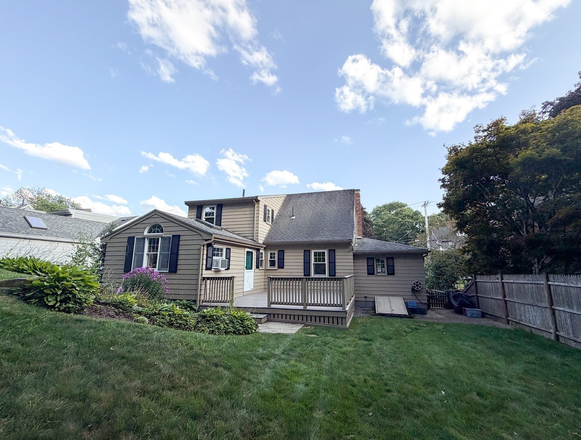 204 Beech Ave Property Photo 4
