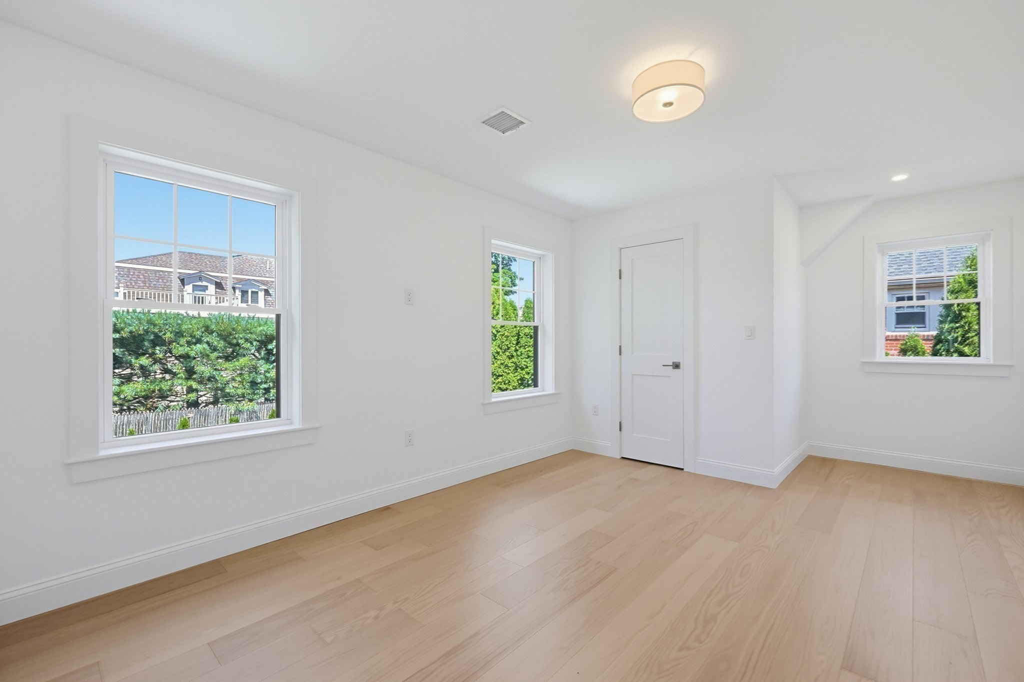 17 Kilburn Road Property Photo 21