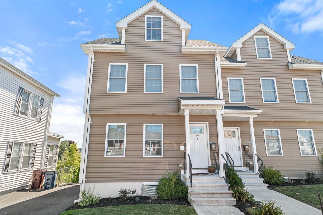 3 Burnham St # 2 Property Photo 1