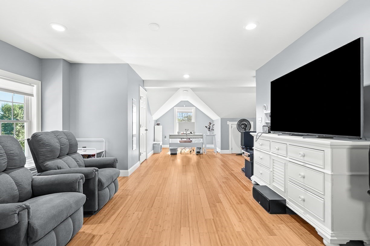 3 Burnham St # 2 Property Photo 19