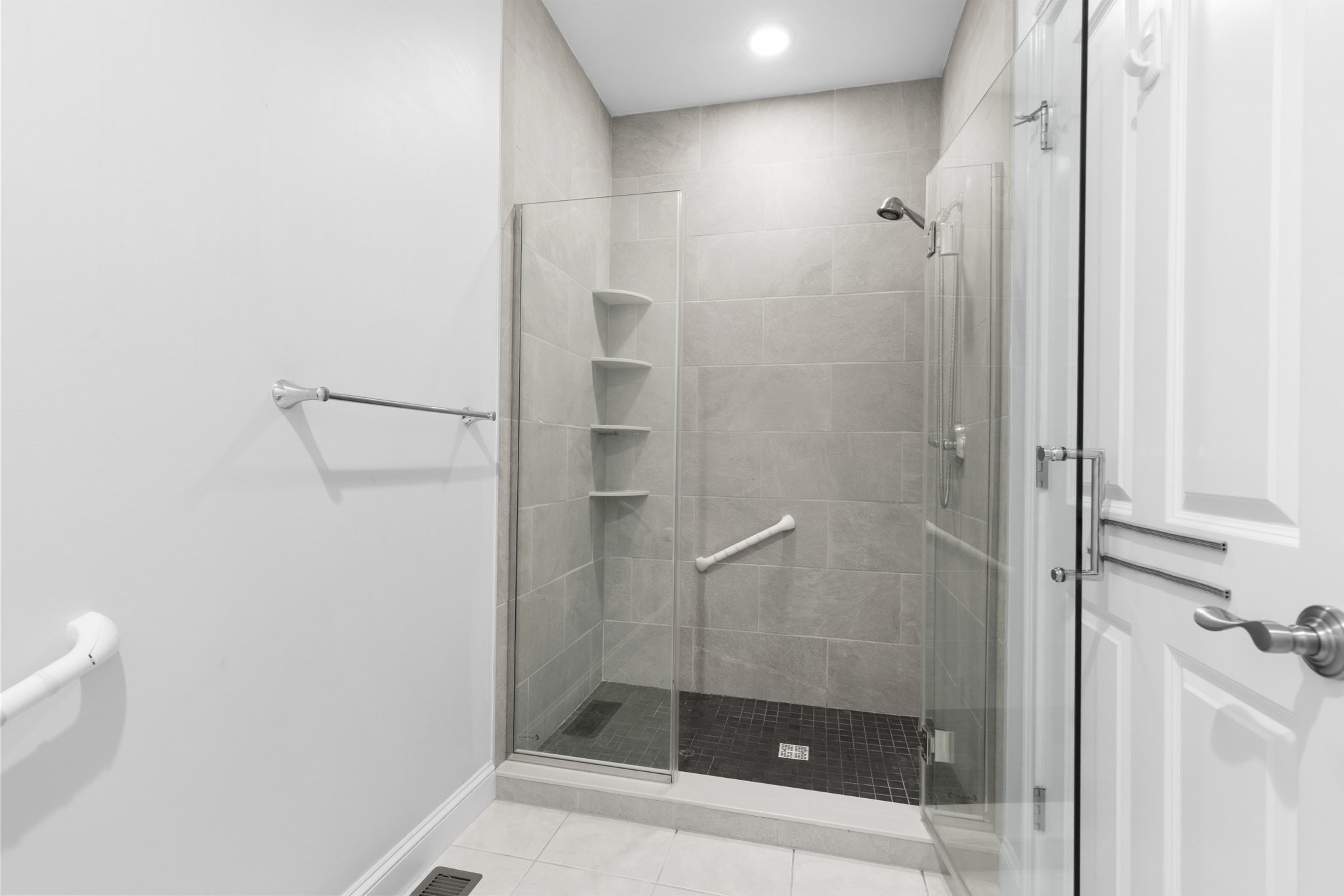 25 Seton Highlands # 25 Property Photo 22