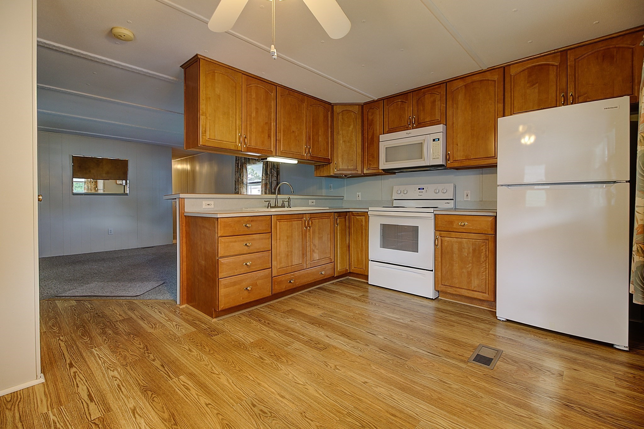 38 Colvin St Property Photo 4