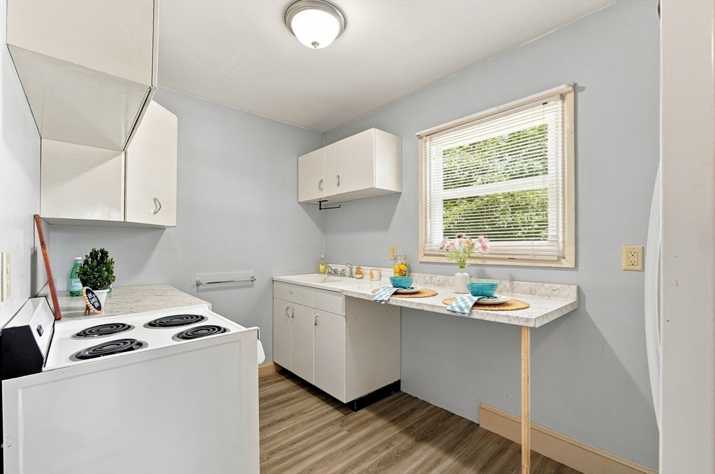 2228 Acushnet Ave Property Photo 13