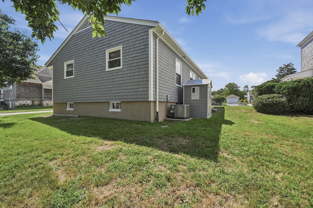 2228 Acushnet Ave Property Photo 38