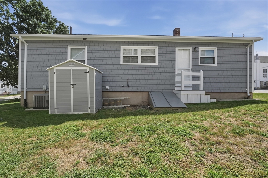 2228 Acushnet Ave Property Photo 39