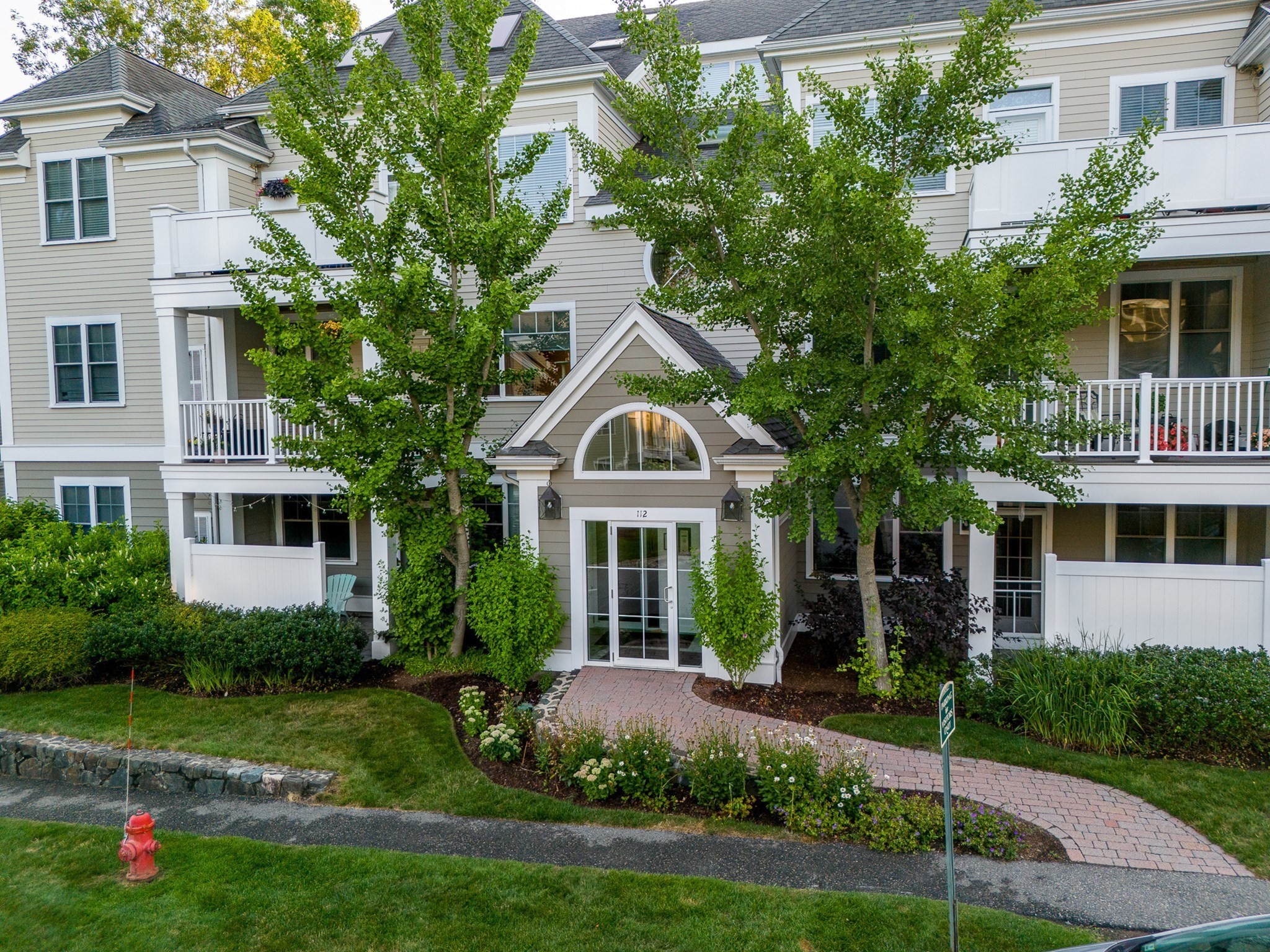 122 Johnson Woods Dr # 103 Property Photo 1