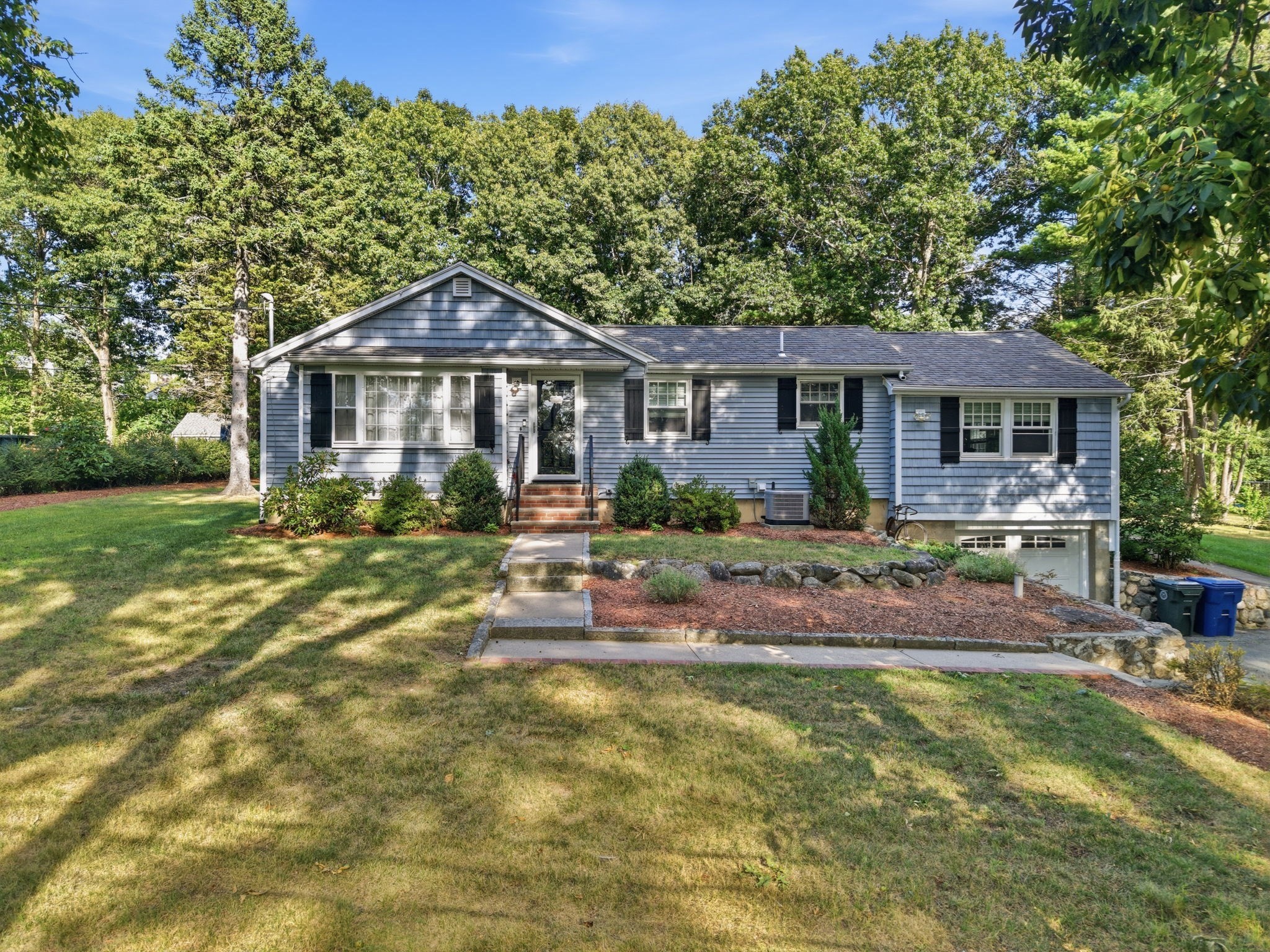 161 Summer St Property Photo 1
