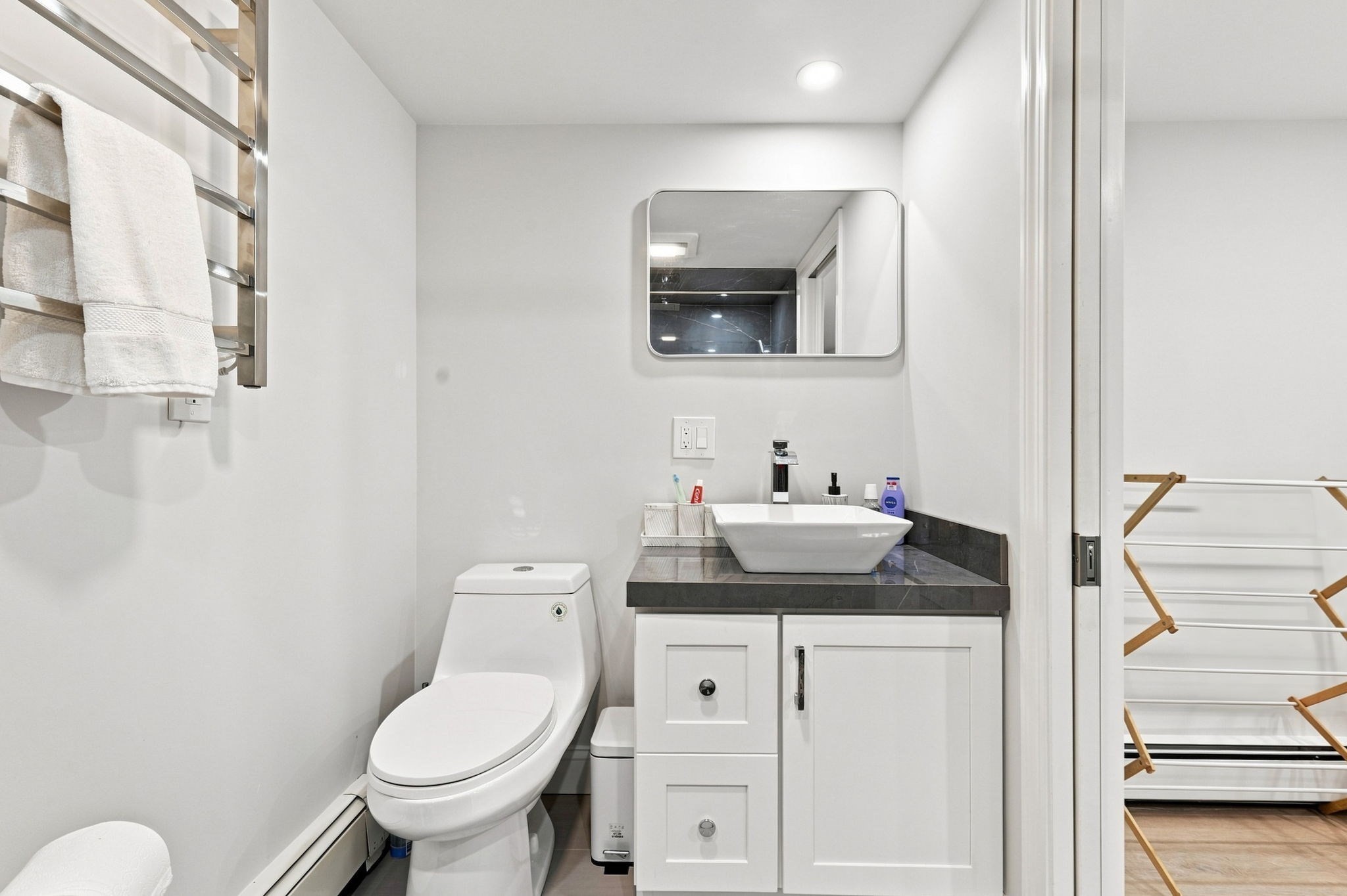 161 Summer St Property Photo 28