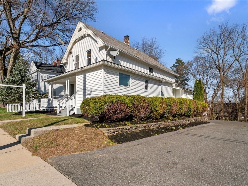 29 Orchard St Property Photo 3
