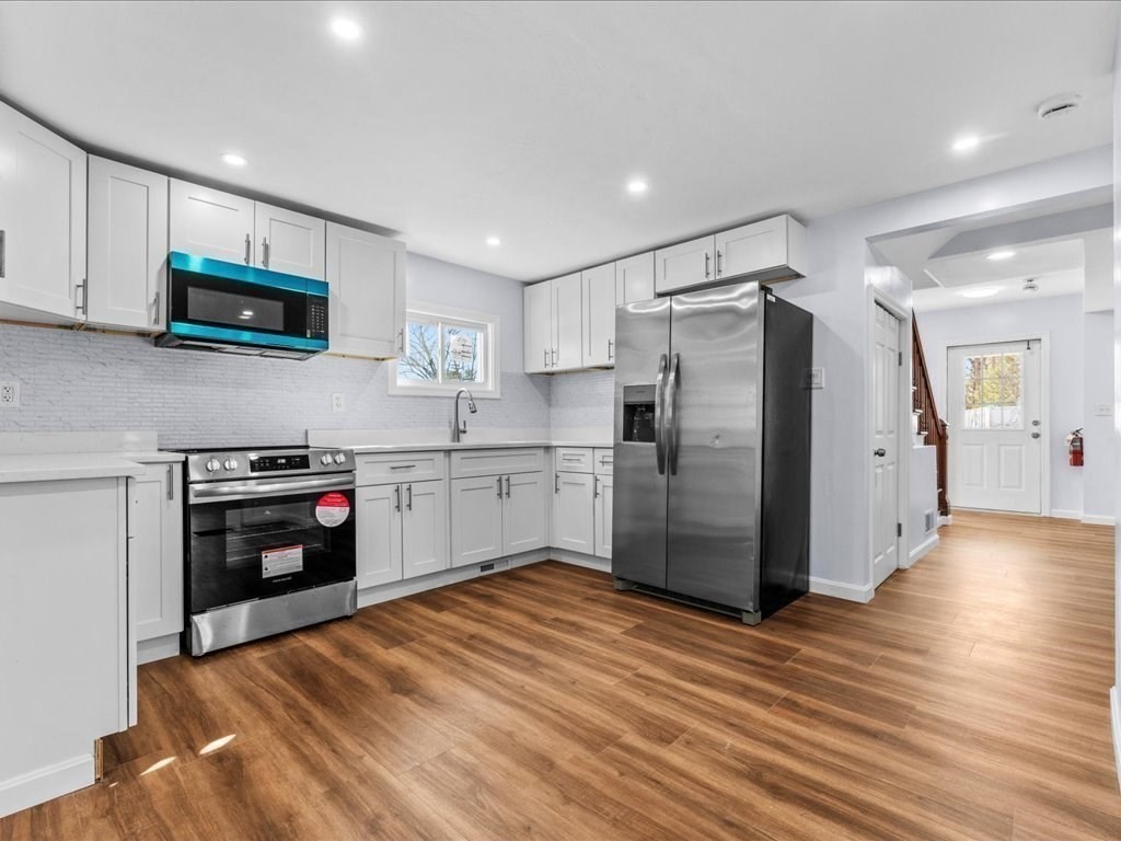 29 Orchard St Property Photo 5