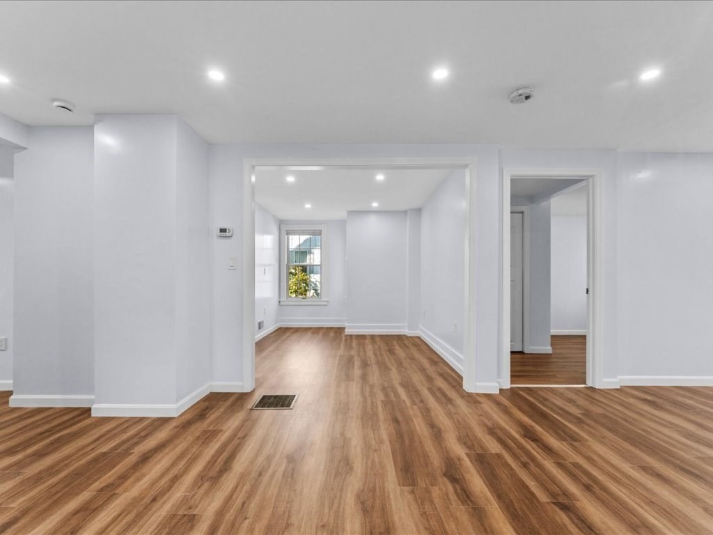 29 Orchard St Property Photo 11