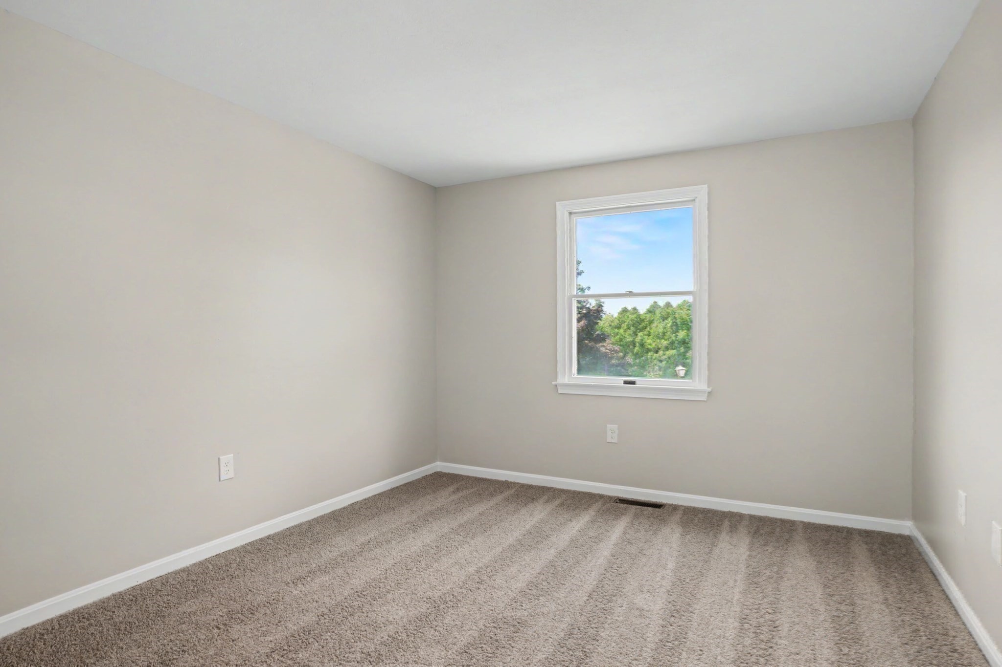 13 Brandee Ln # 24 Property Photo 17