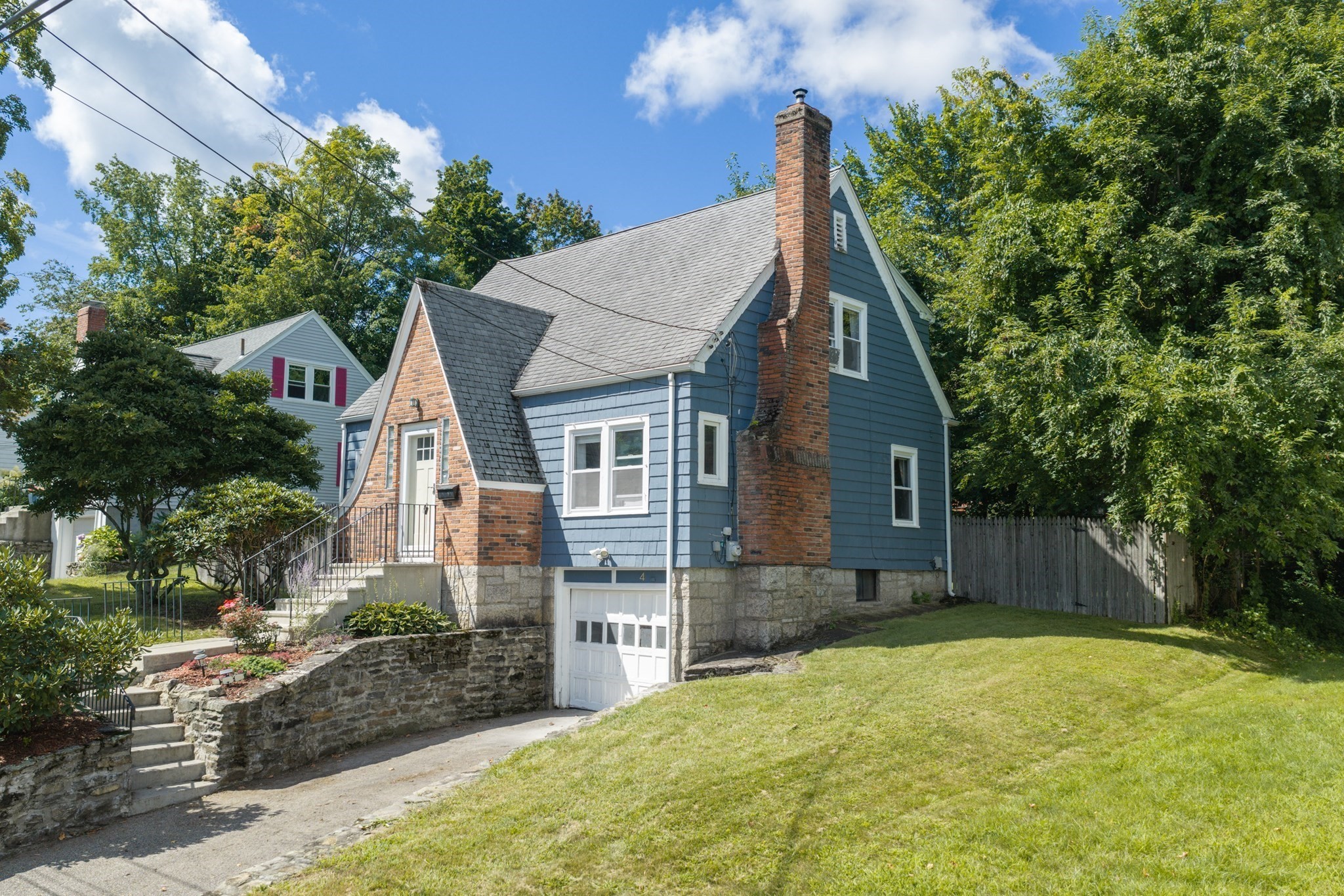 4 Maxdale Rd Property Photo 1